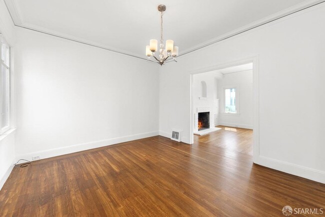 Building Photo - 3514 Divisadero St