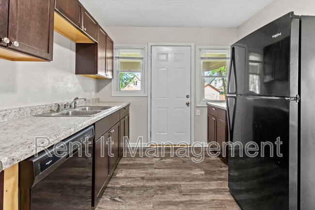 Building Photo - 3314 Franklin St