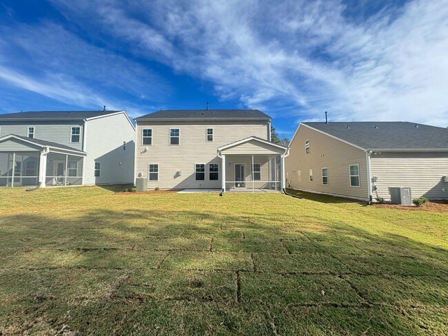 Building Photo - AMAZING, BRAND NEW 5 BEDROOMS CHARM!! Scre...