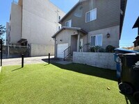 Building Photo - 114 W 50th St