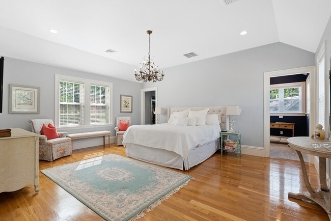 Building Photo - 205 Sohier St