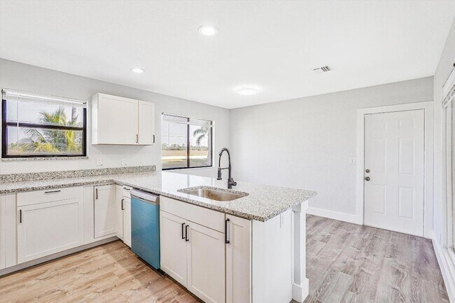 Building Photo - 17852 94th St N