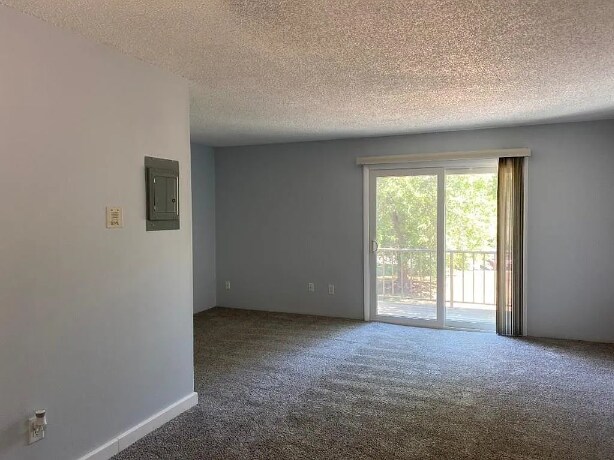 Living - 2 Village Way