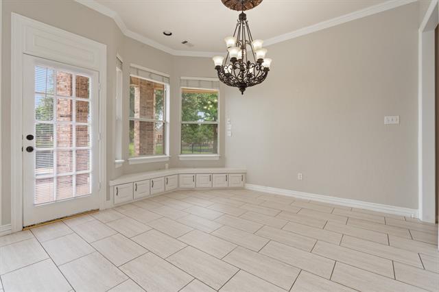 Building Photo - 905 Brazos Dr