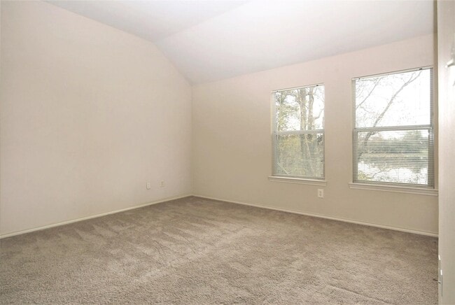 Building Photo - 16502 Pentonshire Ln