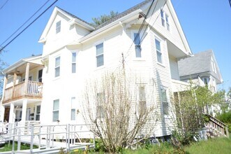 Building Photo - 85 Richards Ave