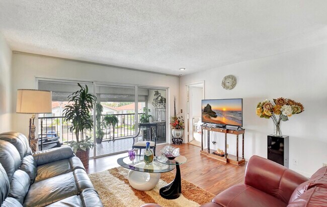 Building Photo - 4070 Tivoli Ct