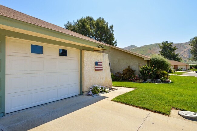 Building Photo - A beautiful Coranado II for Lease