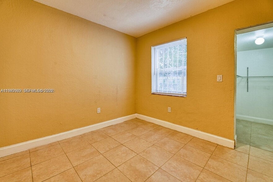 Building Photo - 13005 NW 8th Ave