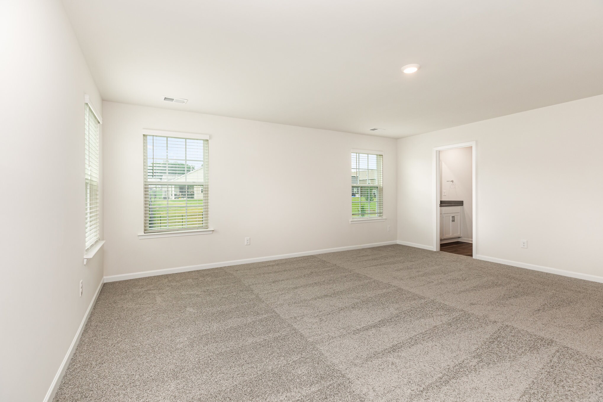 Building Photo - 121 Way Cross Ln