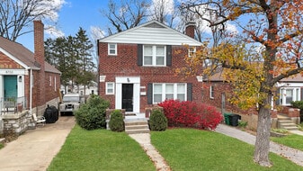 Building Photo - 8729 Bridgeport Ave