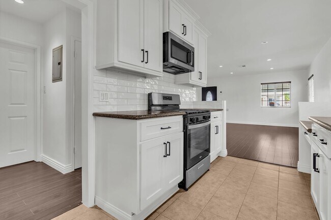 Building Photo - 4818 138th St