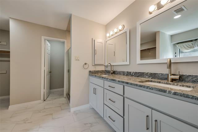 Building Photo - 504 Las Cruces Dr