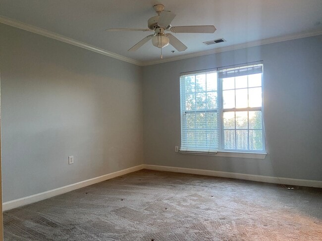 Building Photo - Beautiful Property in Bellingham Park!