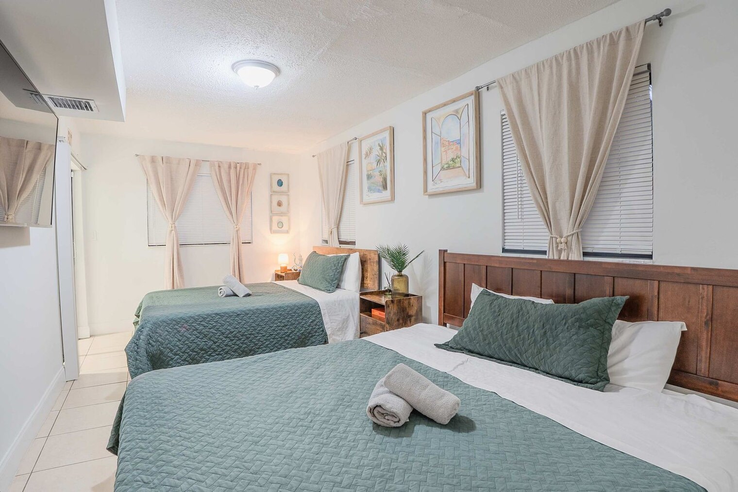 Building Photo - 7531 Simms St