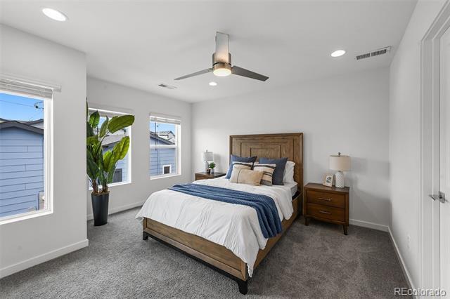 Building Photo - 1352 Akron St