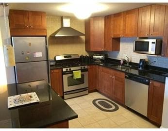 Building Photo - 9 Hawthorne Pl