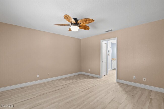 Building Photo - 3045 NW 5th Pl