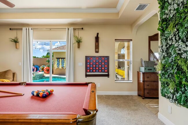 Building Photo - 205 SE 4th Pl