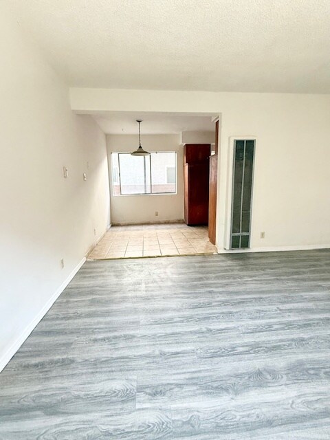 Building Photo - 4459 W 129th St
