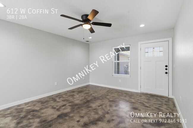 Building Photo - 612-622 W Coffin St