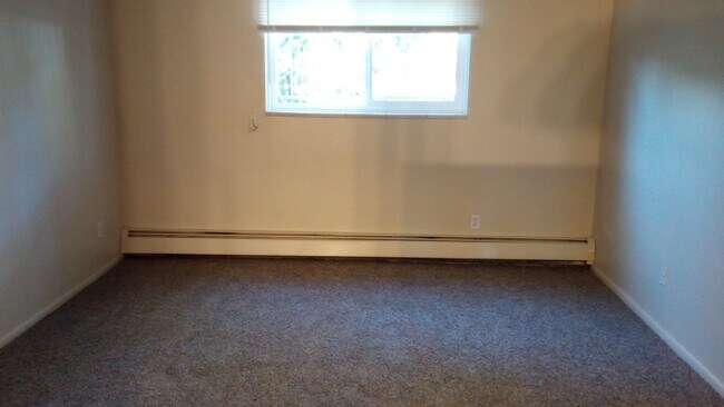 Building Photo - Great location off Leetsdale/Parker and Fl...