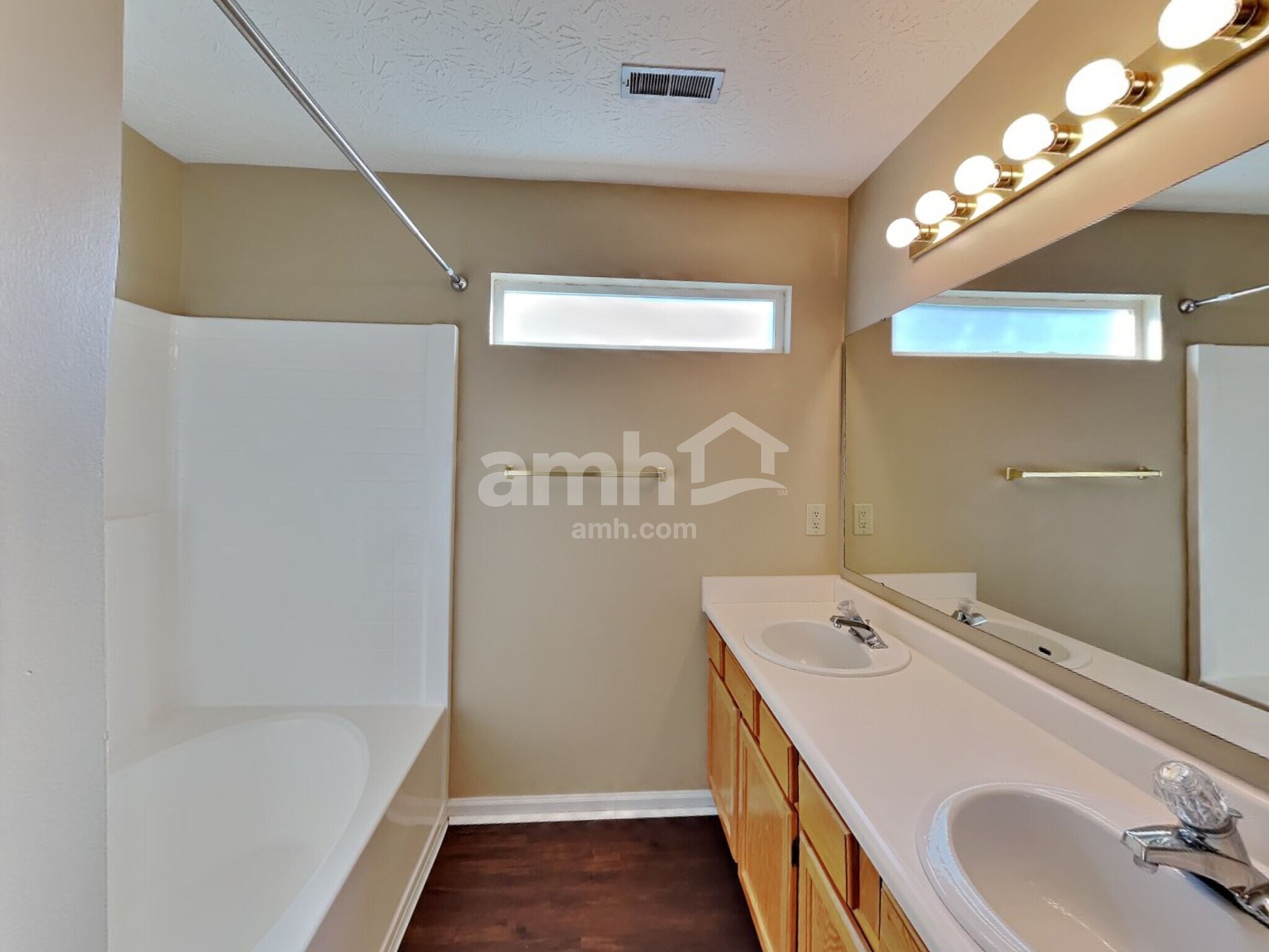 Building Photo - 769 Kingston Cir