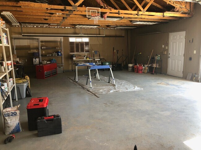 Building Photo - 6243 Gray St