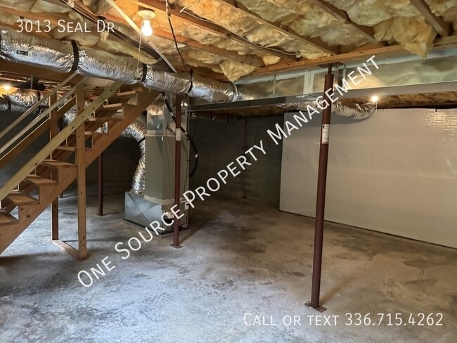 Building Photo - 3013 Seal Dr