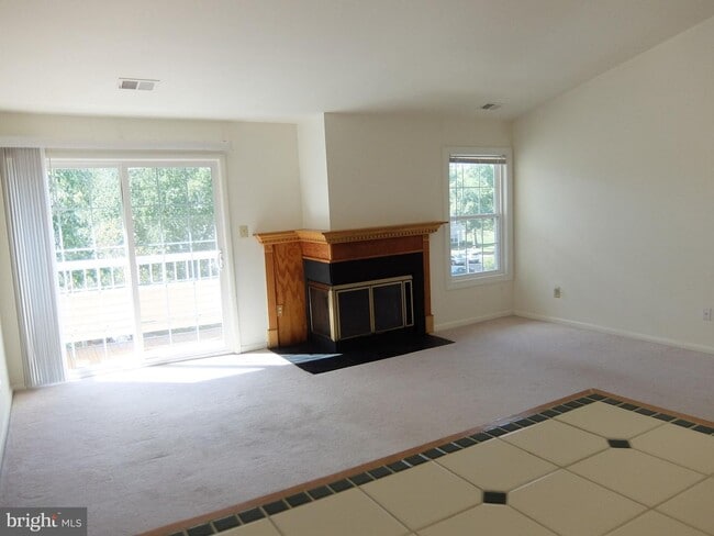 Building Photo - 309 Trinity Ct
