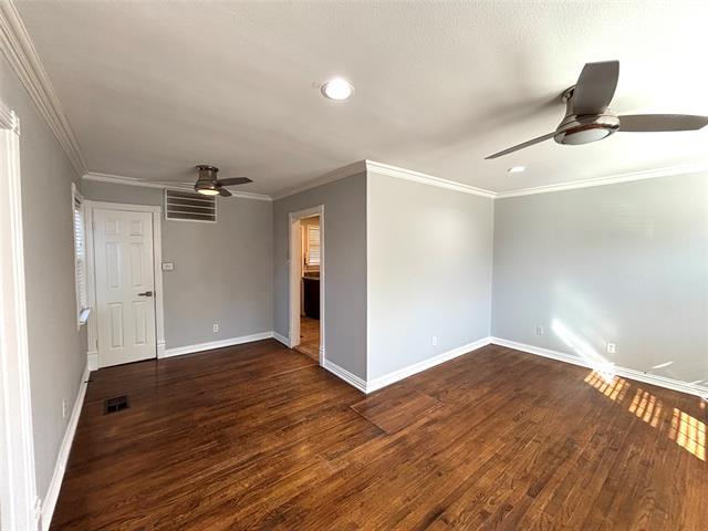 Building Photo - 3933 Park Ln