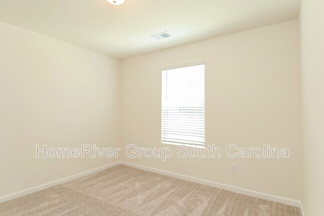 Building Photo - 134 Carriagebrook Cir