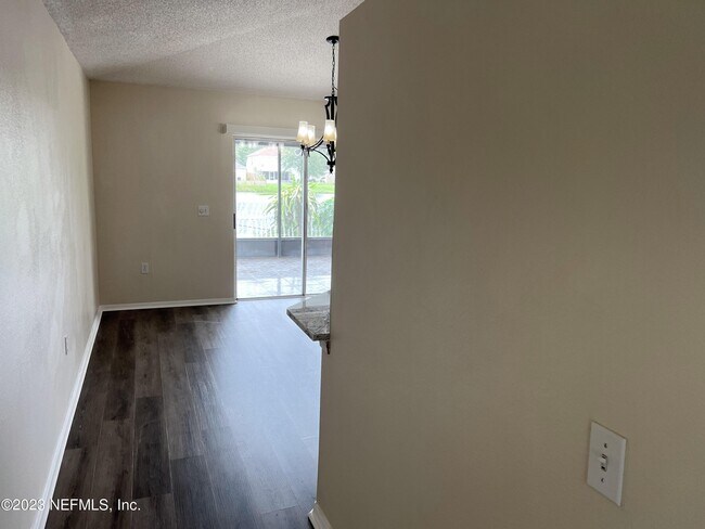 Building Photo - 6580 Gentle Oaks Dr N