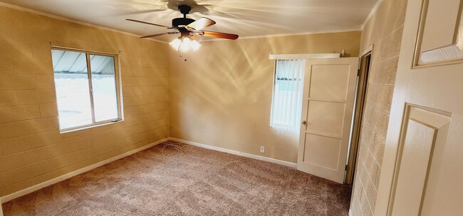 Building Photo - **COMING SOON** HOME WITH SPARKLING POOL!