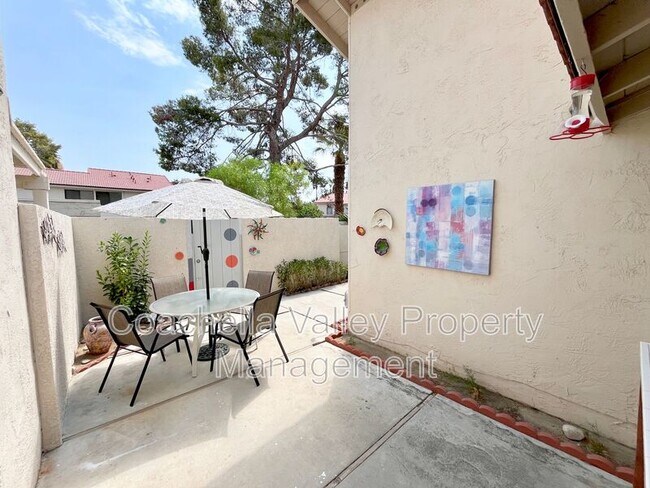 Building Photo - 2010 Lawrence Crossley Rd