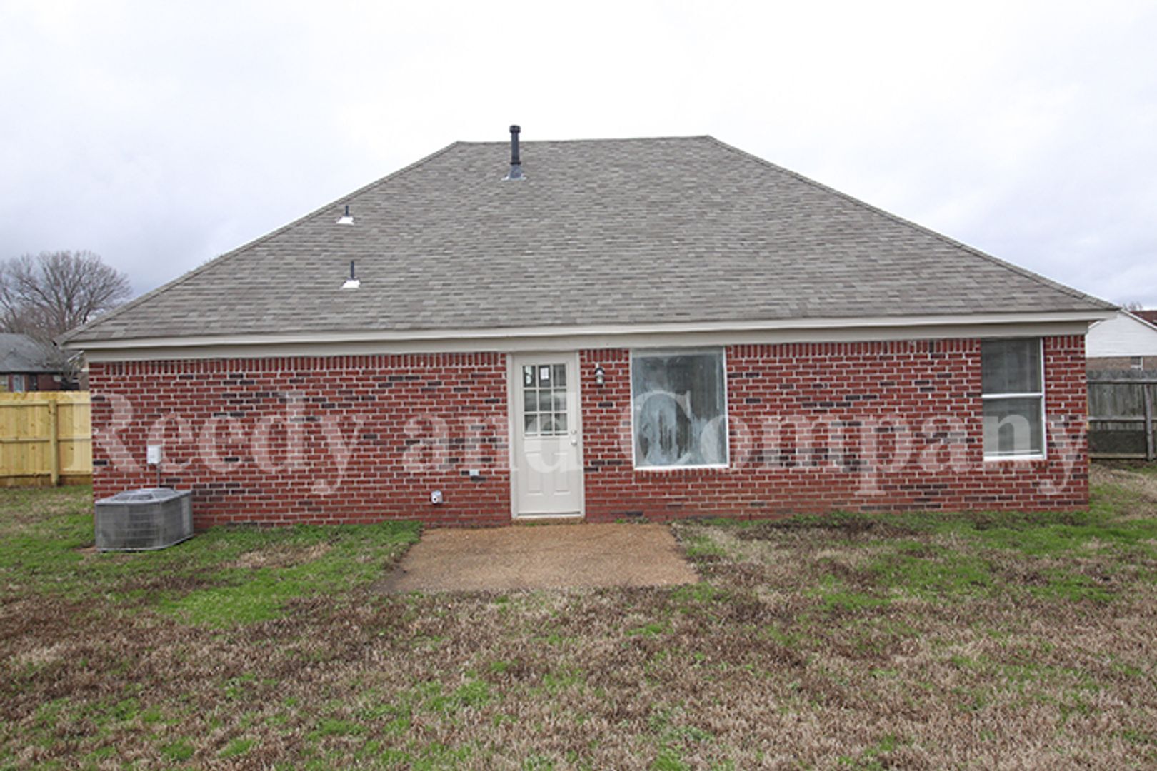 Building Photo - 6077 Wills Way Cir S