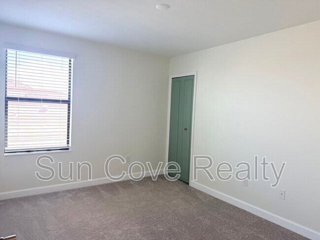 Building Photo - 5242 Coral Reef Wy