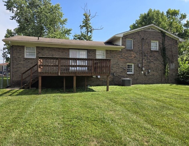 Building Photo - House in Gainesway With Huge Yard      250731