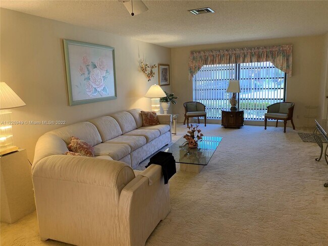 Building Photo - 4924 Eaglewood Rd