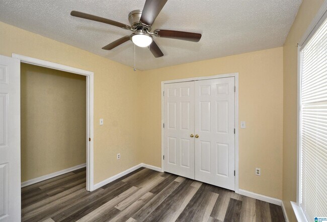 Building Photo - 1721 Maralyn Dr