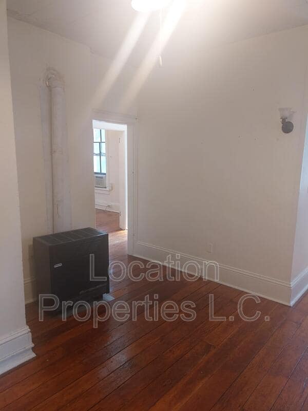 Building Photo - 728 Rhode Island St