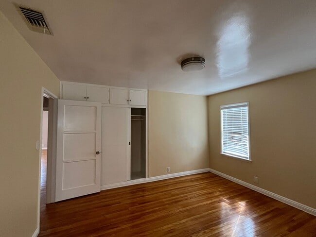 Building Photo - 3 Bedrood/ 2 Bath Home in Alhambra