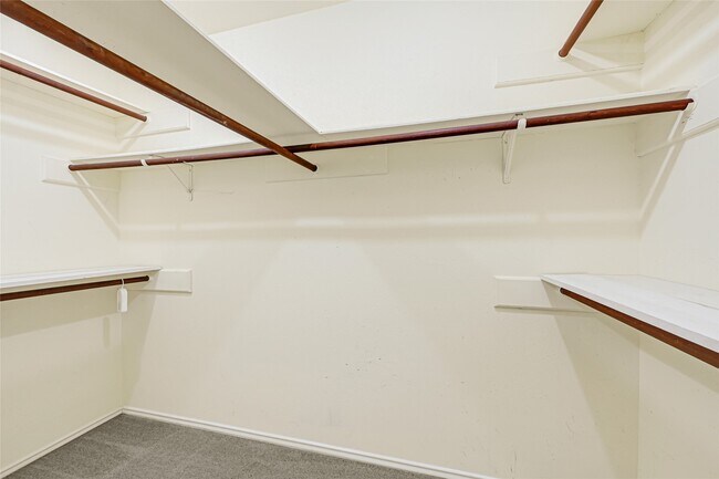 Building Photo - 3510 Honey Creek Dr