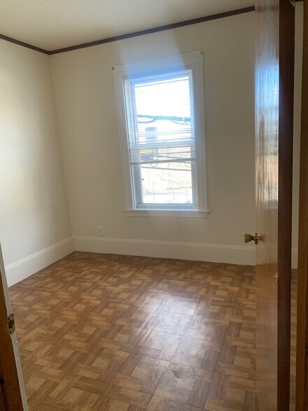 Building Photo - 96 Berkshire St