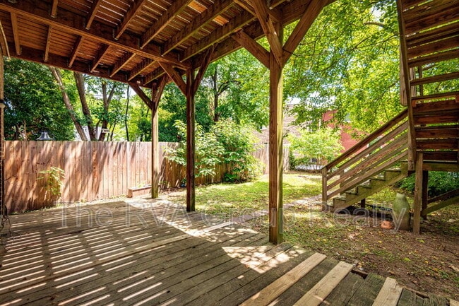 Building Photo - 607 N 27th St