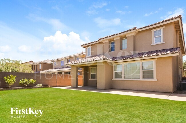 Building Photo - 10032 S Silver Cliff St