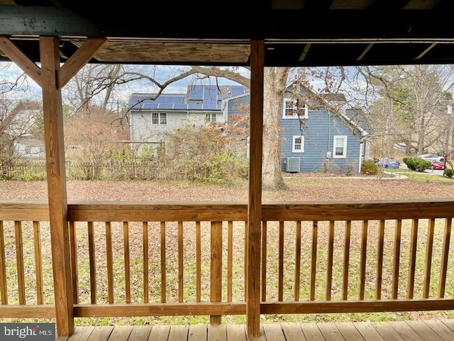 Building Photo - 3712 Lawrence Ave