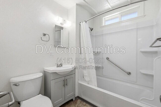 Building Photo - 47793 Harris St