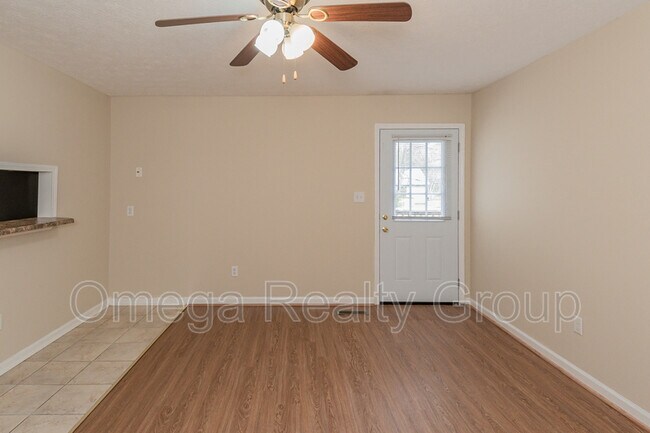 Building Photo - 125 Carol Cir