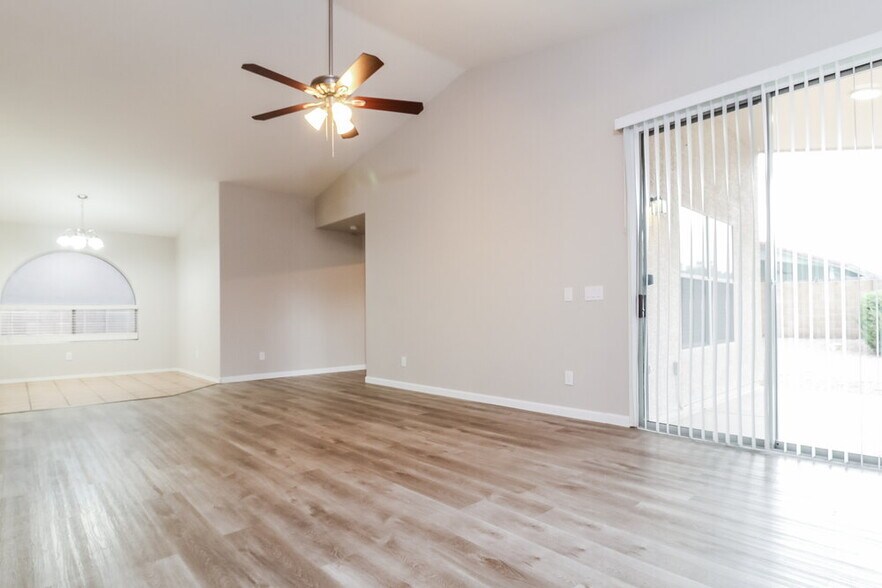 Building Photo - 15112 W Eureka Trail